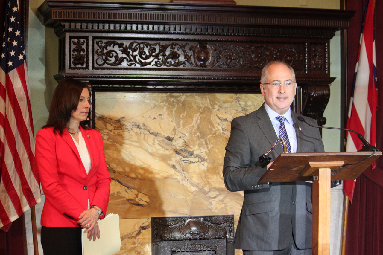Rep. Smith with Rep. Boggs during a news conference to announce a plan to stabilize 31 fiscally distressed communities across Ohio