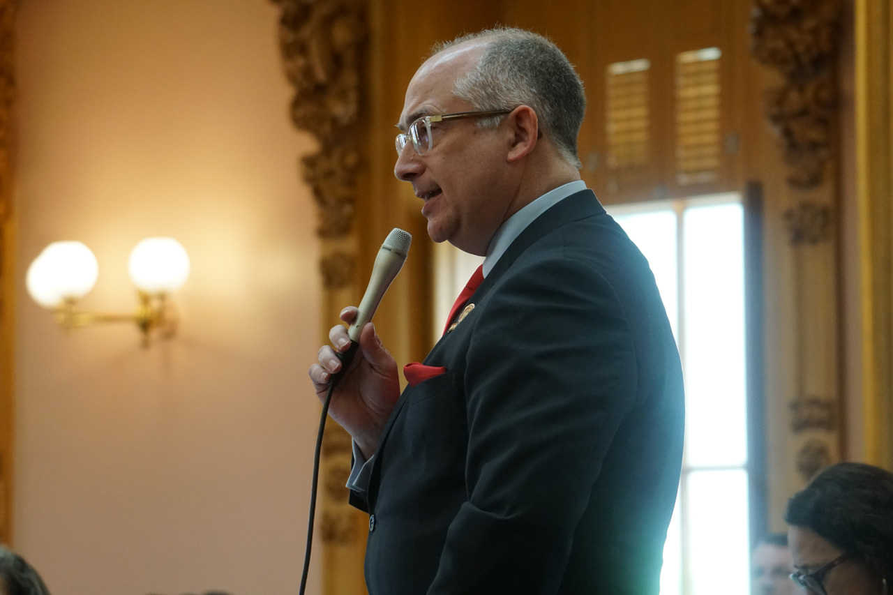 Rep. Smith speaks during session in favor of HB 154, bipartisan legislation to end school takeovers and restore local control