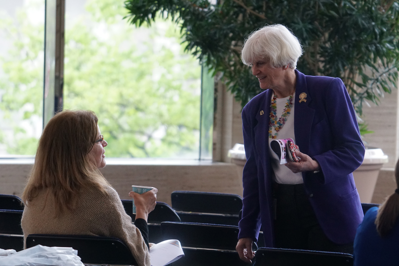 Rep. Lightbody speaks with an attendee at 2019 Women's Lobby Day
