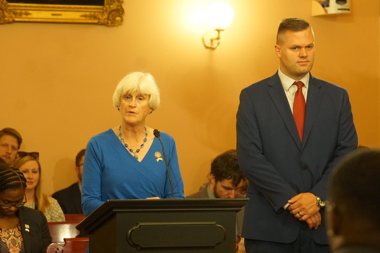 Rep. Lightbody testifies before the House Health Committee in favor of her bipartisan bill to prevent the use of commercial tanning beds by minors alongside joint sponsor Rep. Brett Hudson Hillyer (R-Uhrichsville)