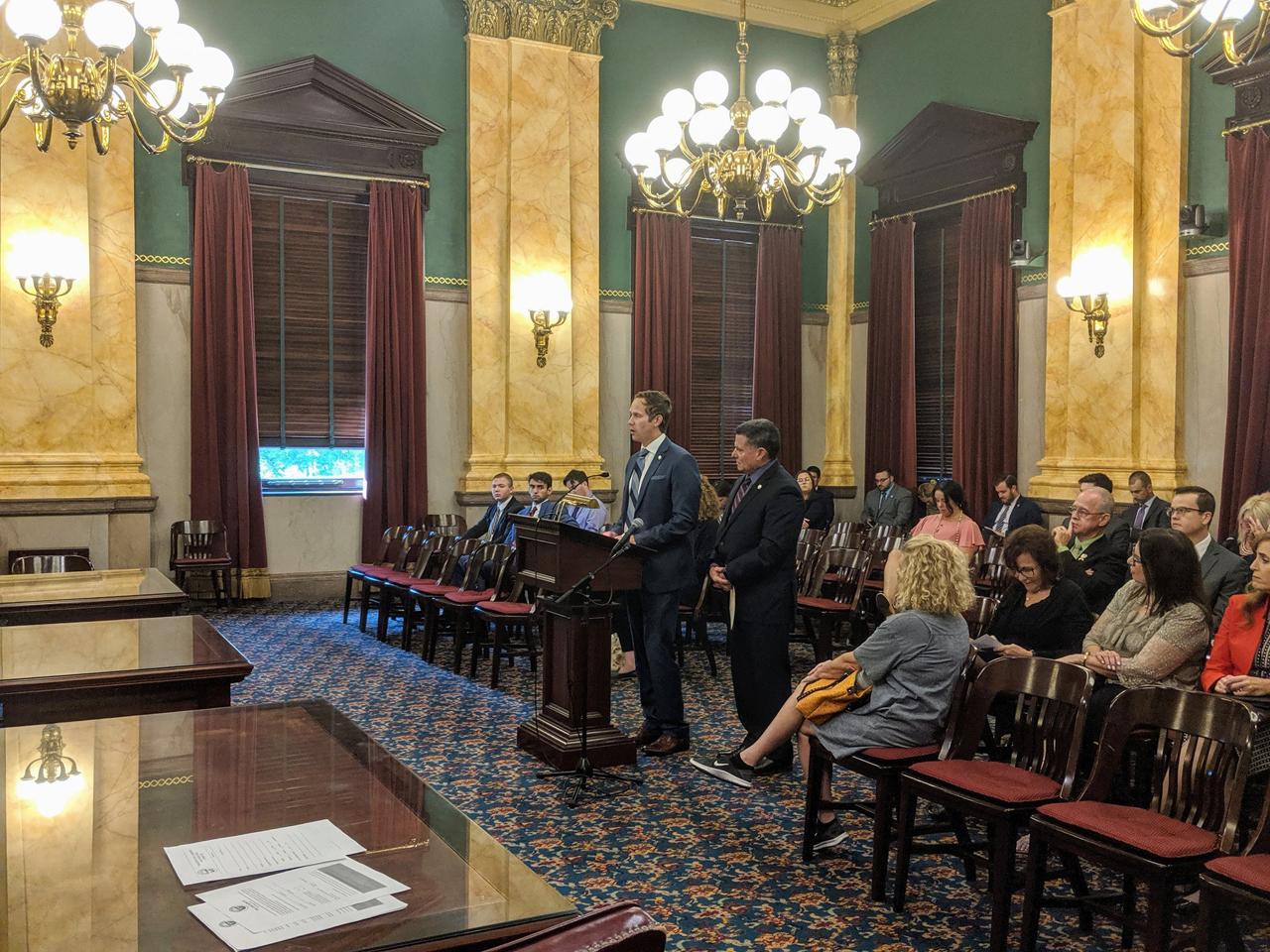 Rep. Weinstein testifies before the Senate on his bipartisan bill to issue occupational licenses for military families in Ohio alongside joint sponsor Rick Perales (R-Beavercreek)