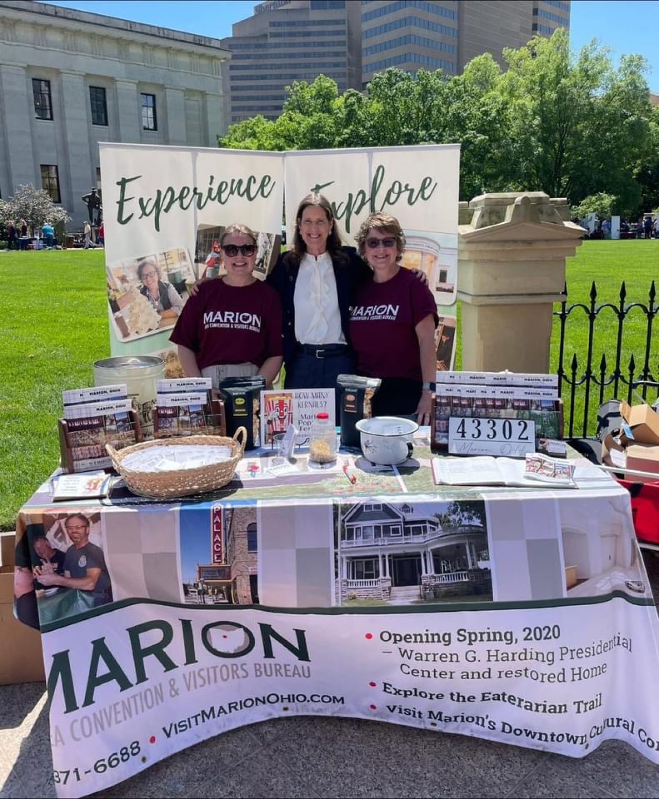 Representative Richardson joined the Marion Area Convention and Visitors Bureau for Ohio Tourism Day at the Ohio Statehouse.