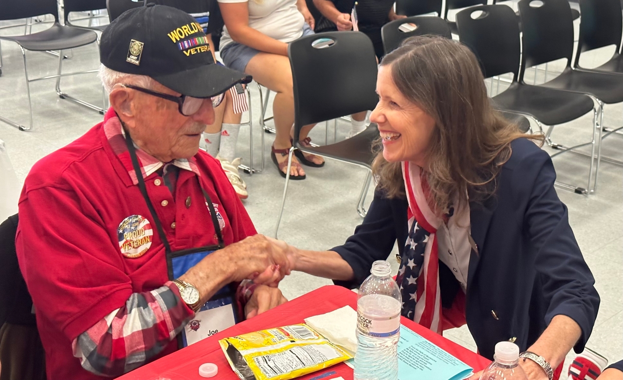 Representative Richardson met 100-year-old World War II veteran Joe Calenda at the Marion Honor Flight at Home event.