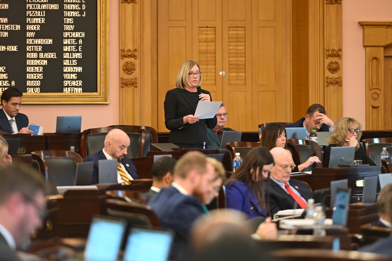 Rep. Abrams speaks on the House floor during session.