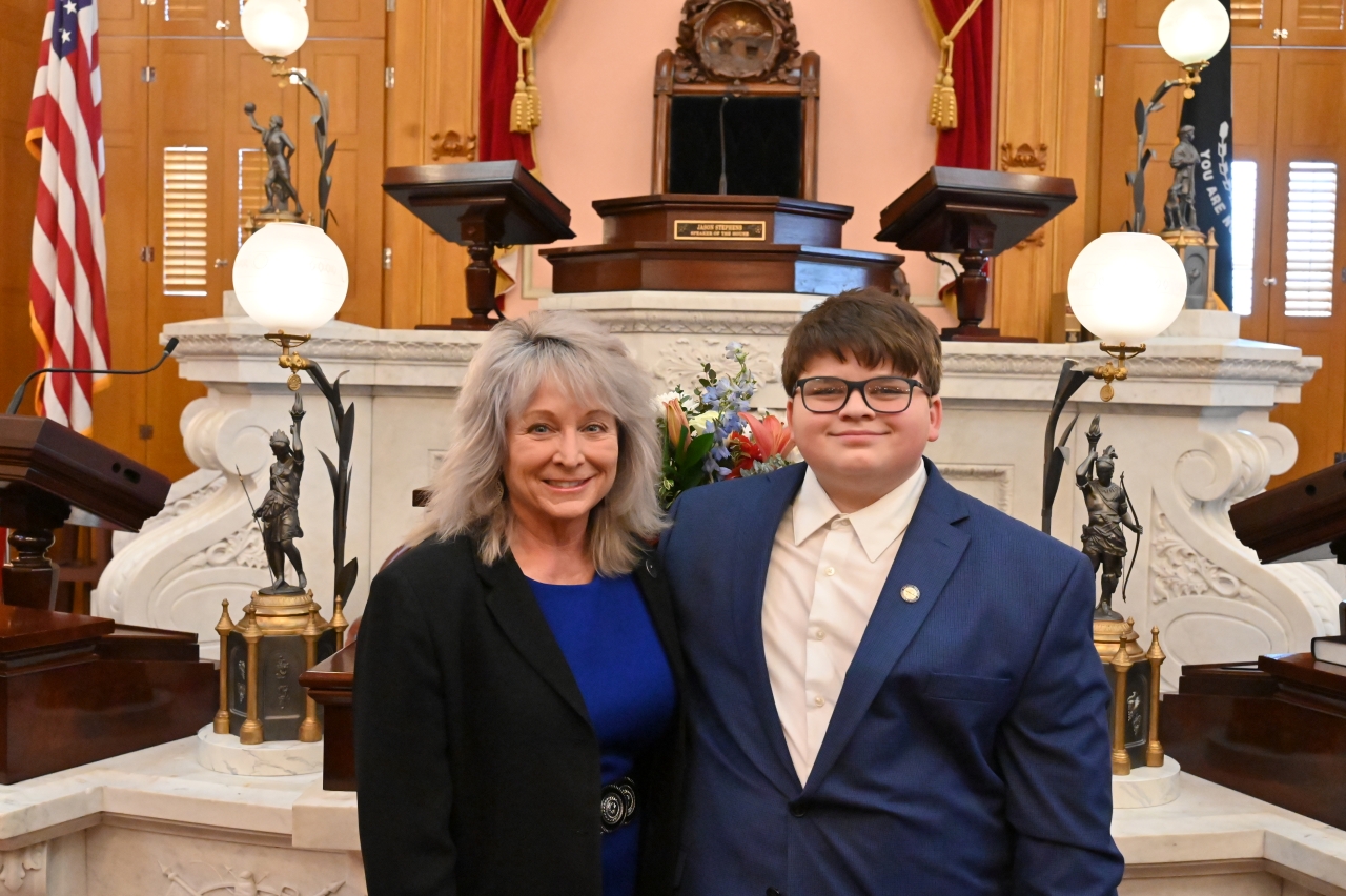 Rep. Ray and her grandson on Opening Day of the 136th General Assembly.