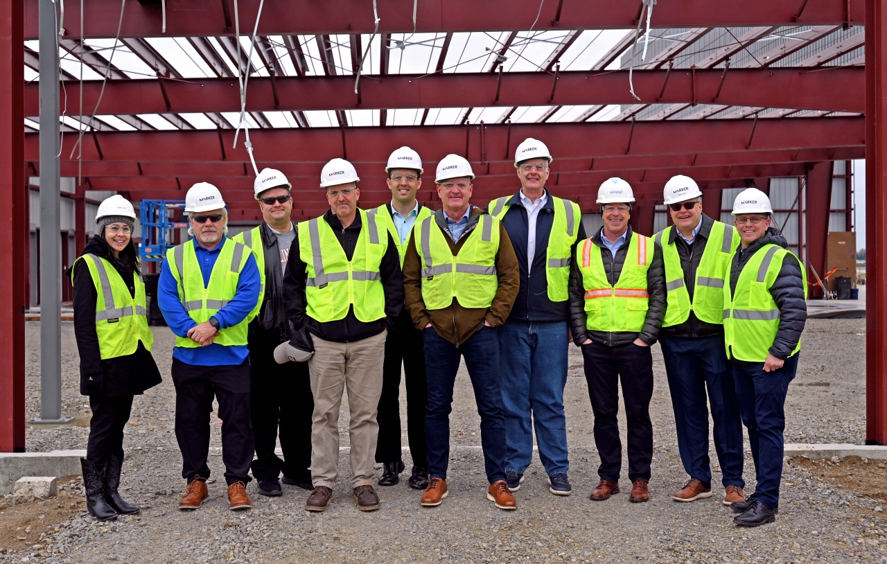 State Rep. Lampton and colleagues visit base located in Springfield.