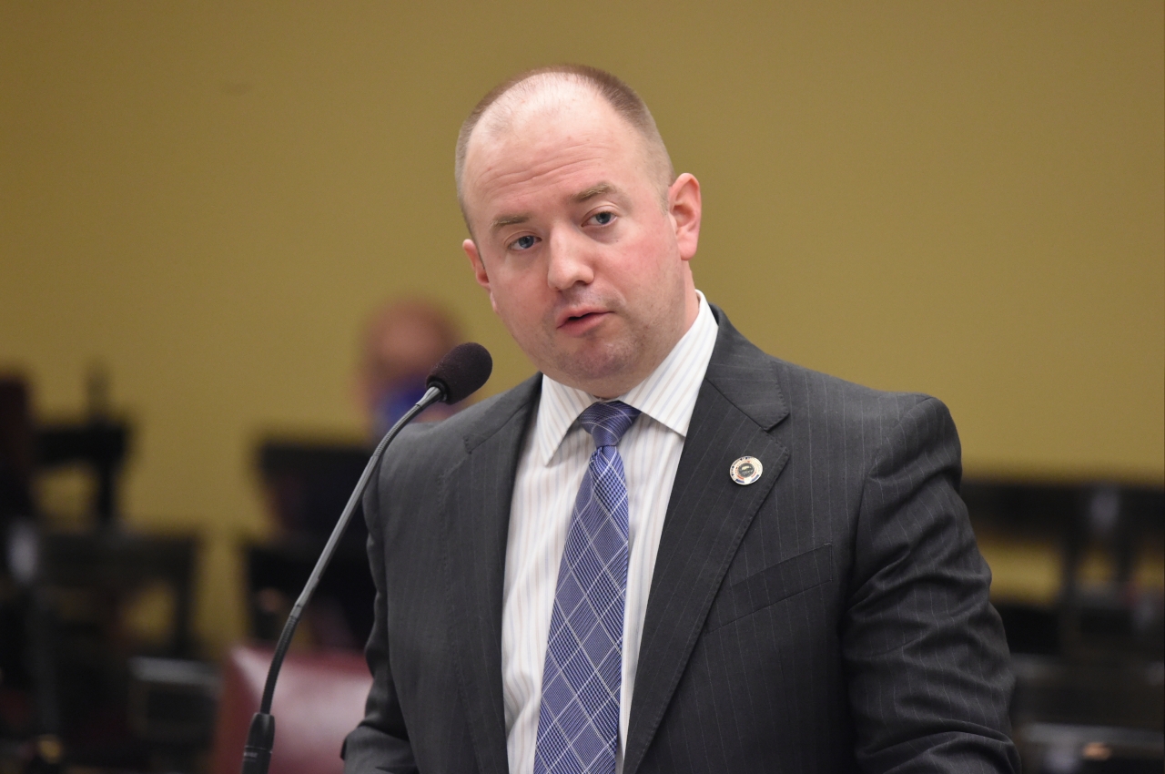Rep. Stewart provides sponsor testimony to House Bill 2, legislation that would create Ohio's first ever Residential Broadband Program.