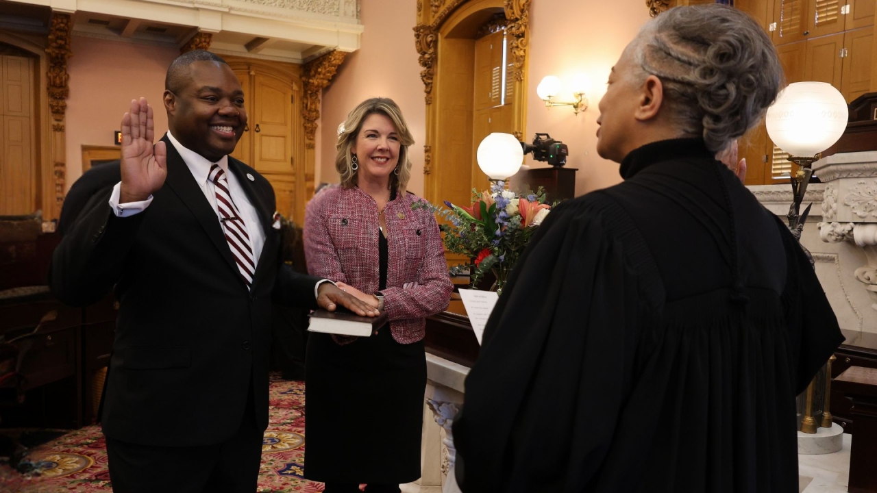 Rep. Elgin Rogers, Jr. of Ohio House District 42 Sworn Into 136th General Assembly