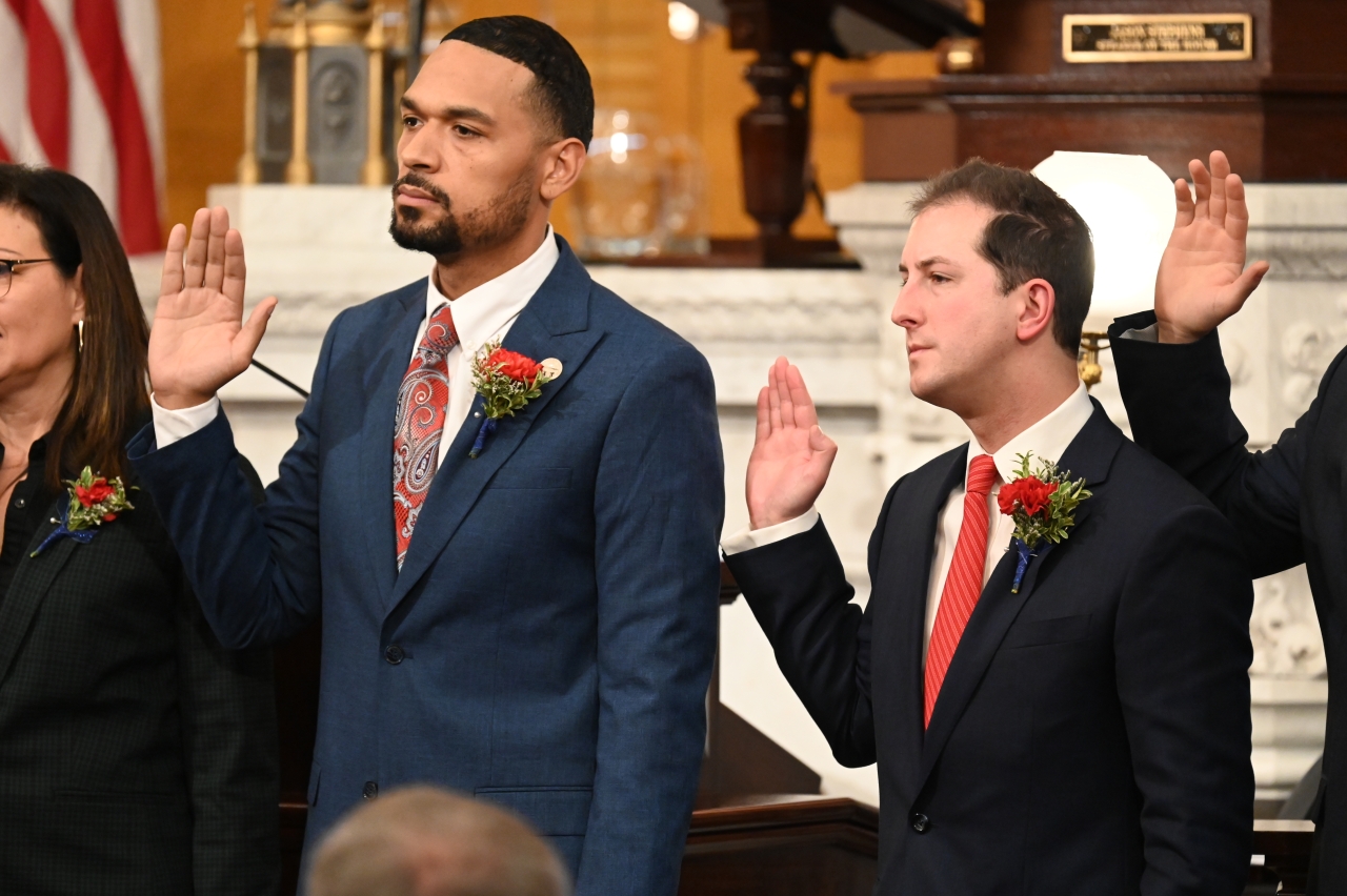 State Rep. Santucci  is officially sworn in during Opening Day of the 136th General Assembly.