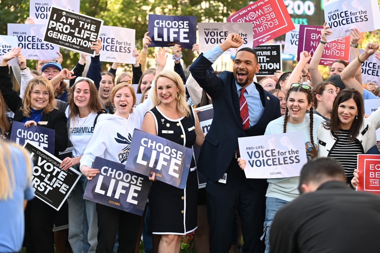 Rep. Melanie Miller with members of the Pro-Life Caucus and March for Life supporters