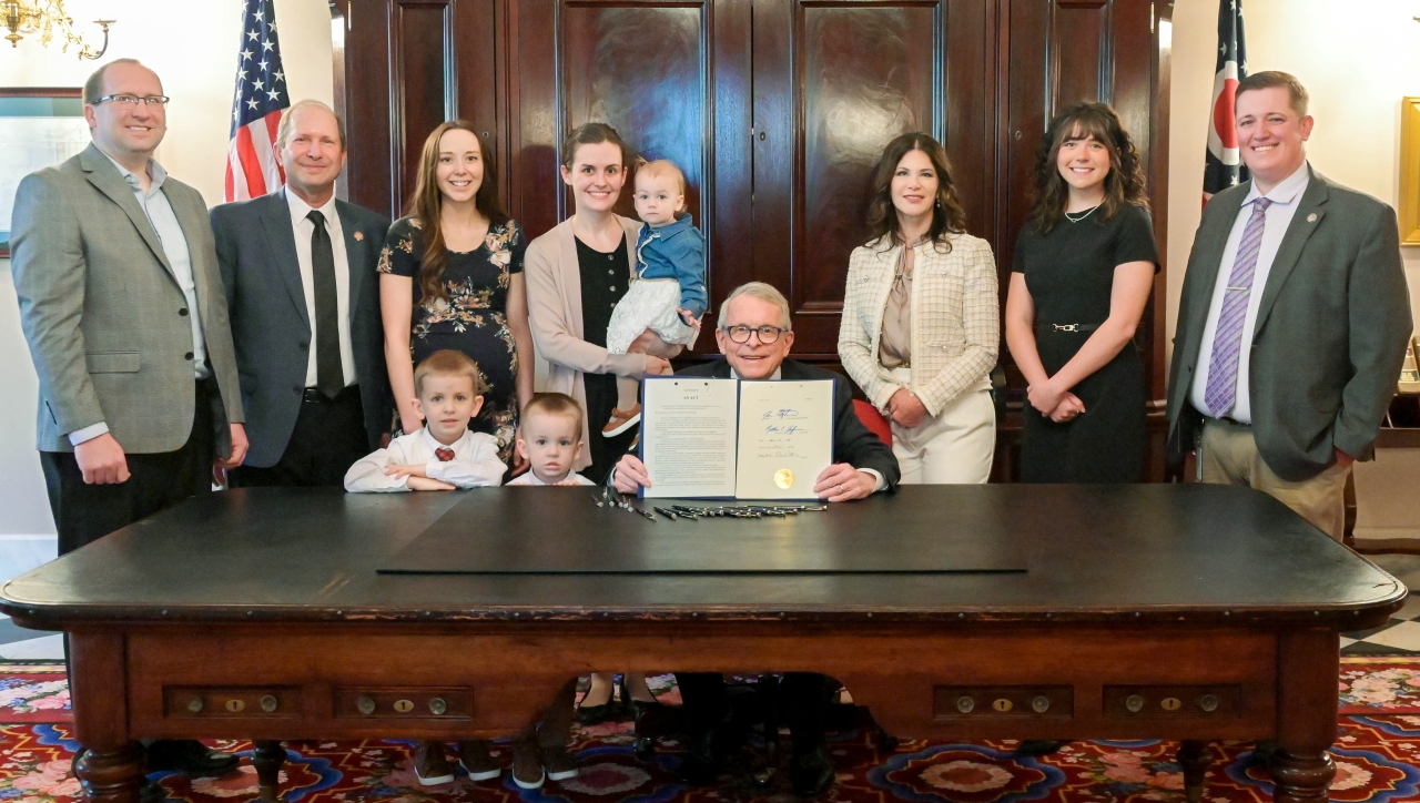 Governor DeWine signs Reps. Klopfenstein and King's House Bill 34 into law.