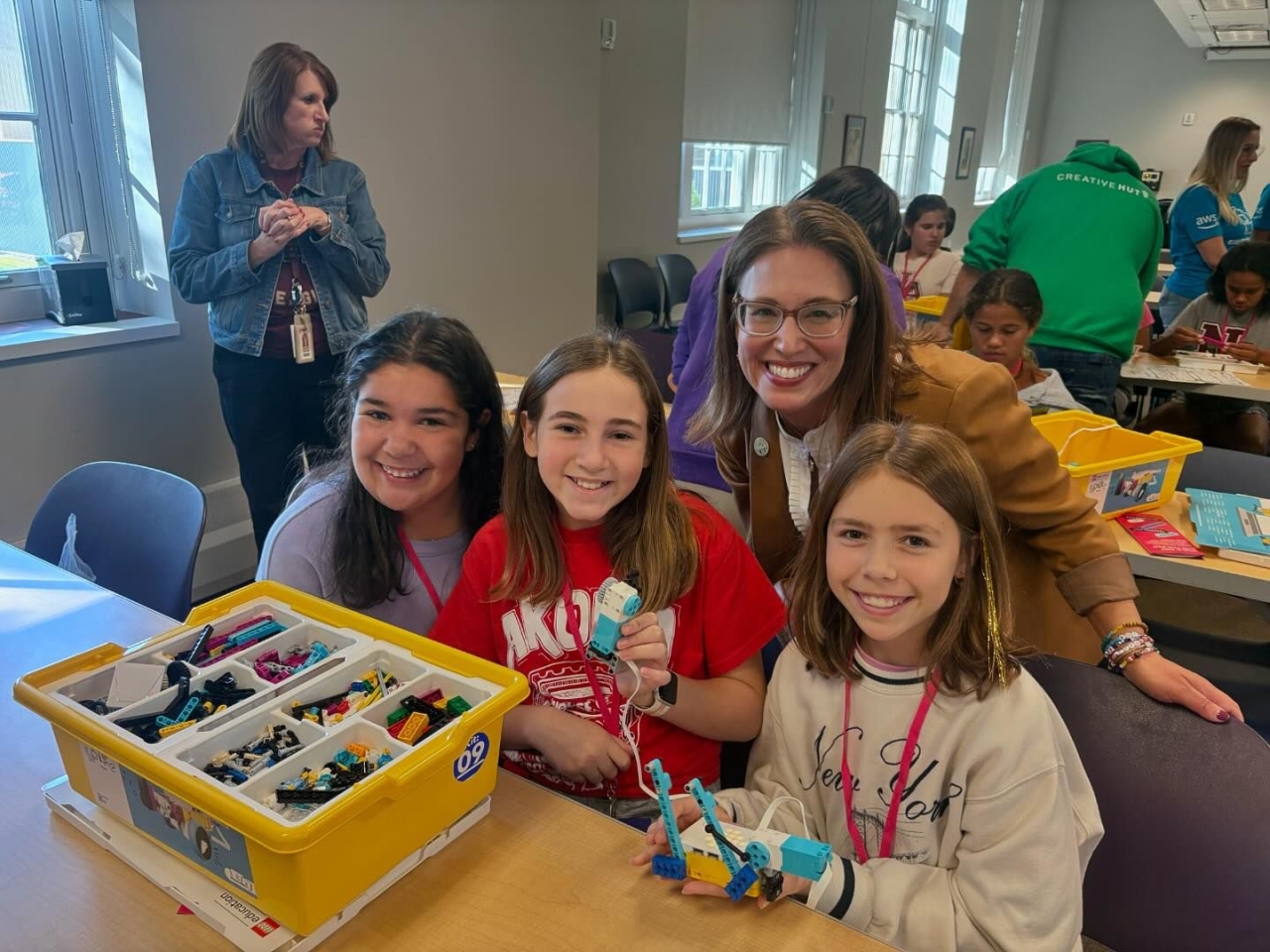 Rep. Brown Piccolantonio Visits Girls in Tech