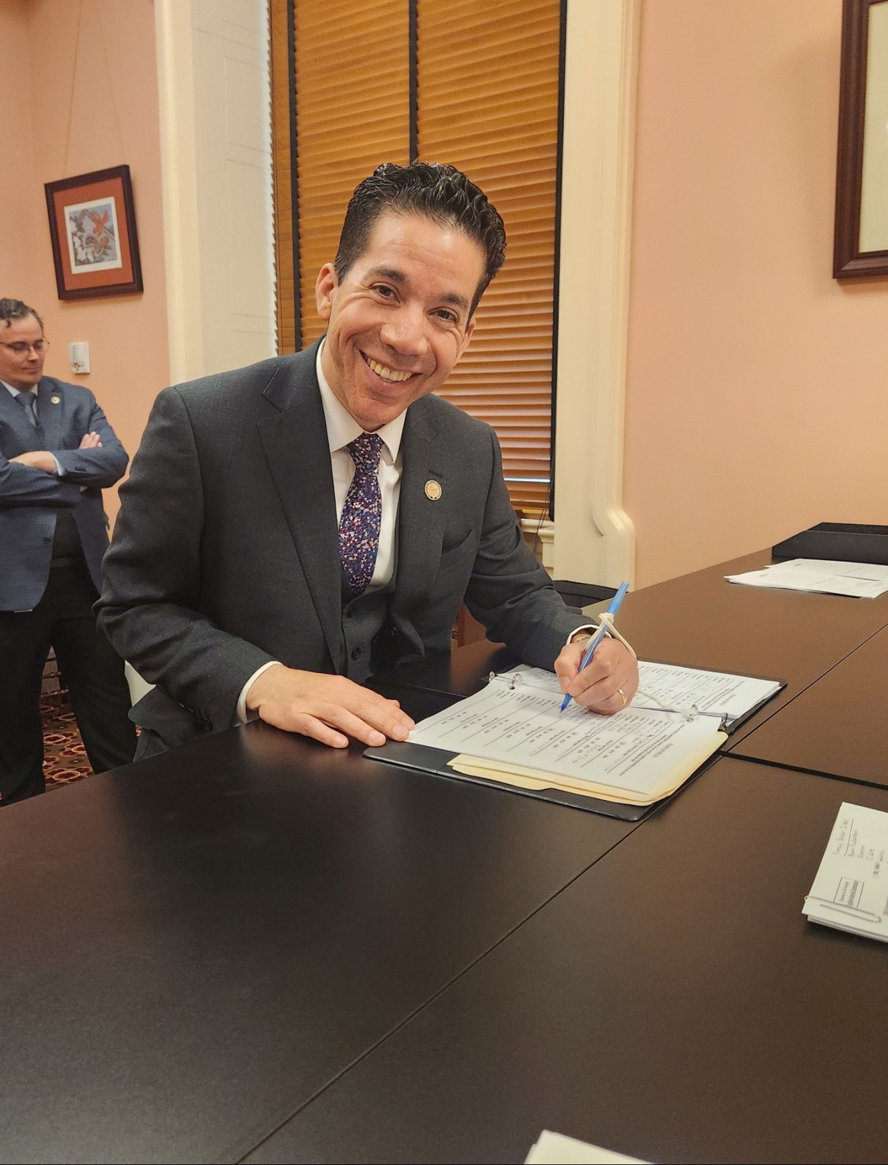 Rep. Hall introduces House Bill 891, the Fair Claims Accountability Act, which aims to set up patient protections in health insurance.
