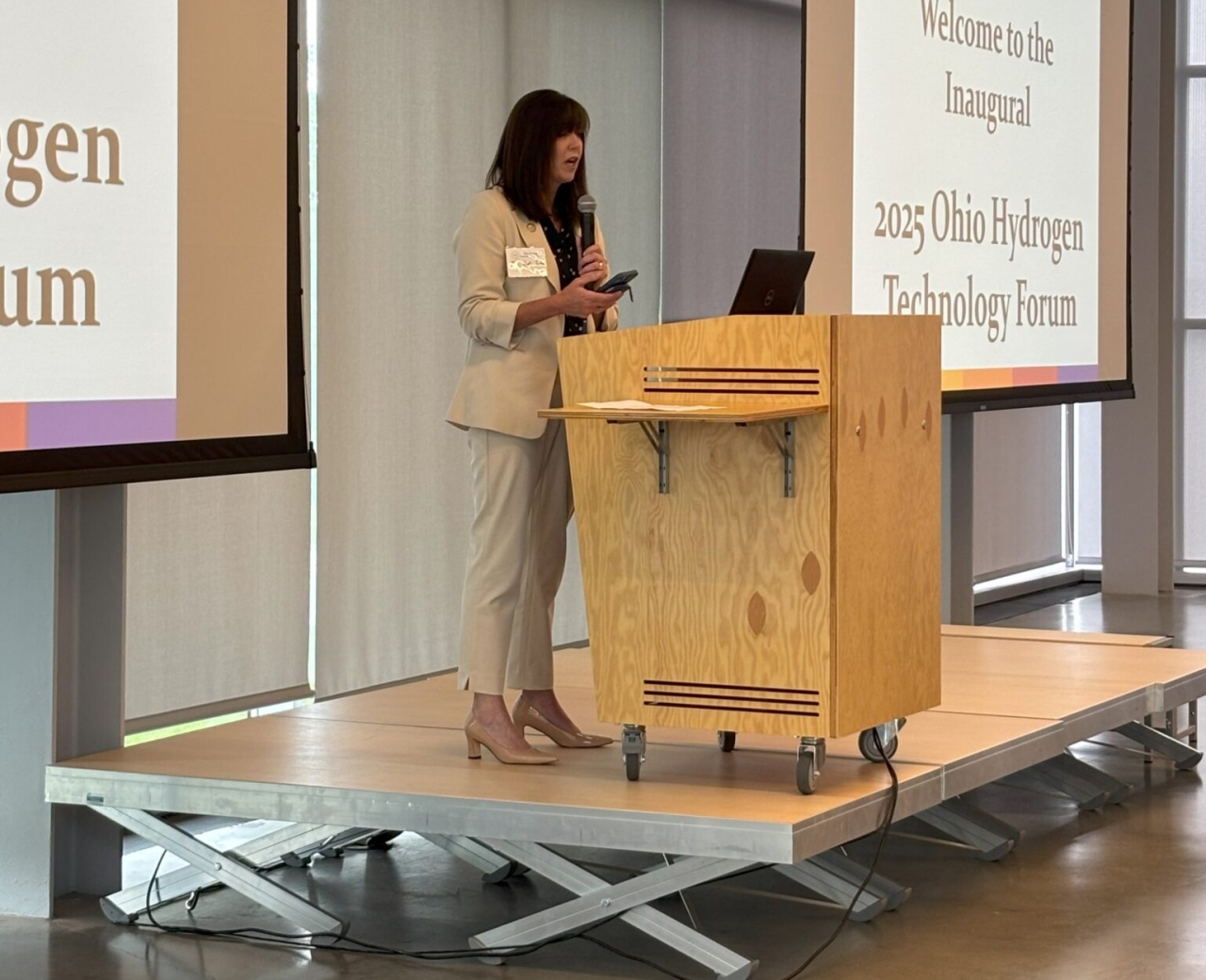 Representative Salvo speaks at the inaugural Ohio Hydrogen Technology Forum
