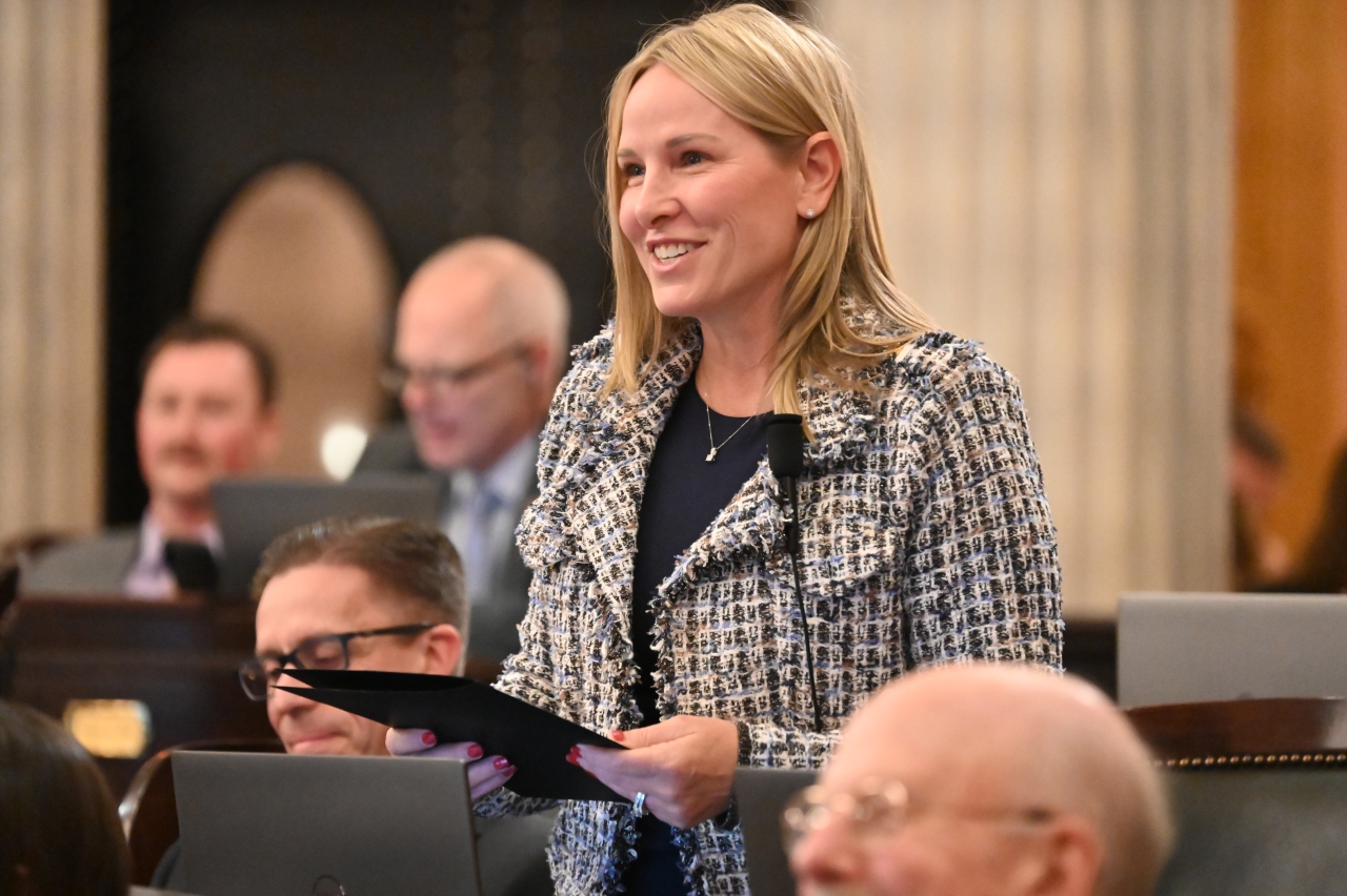 Rep. Deeter speaks on the House floor during session.