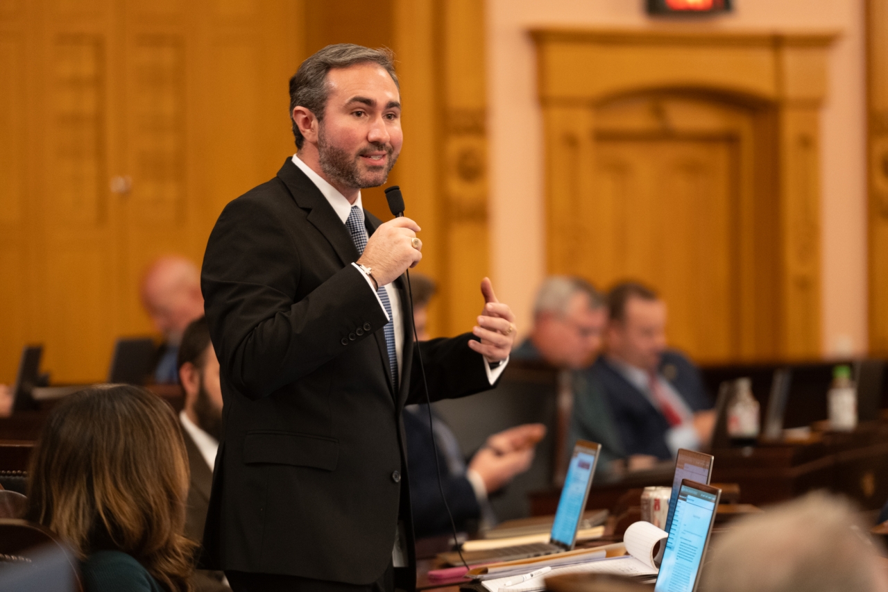 Rep. Thomas speaks on the House floor during session