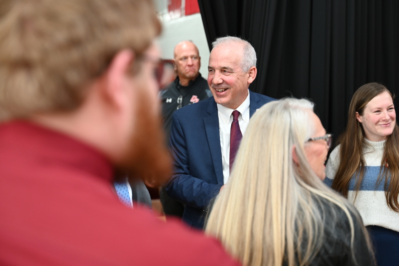Speaker Huffman at Jefferson Middle School in Delphos, Ohio