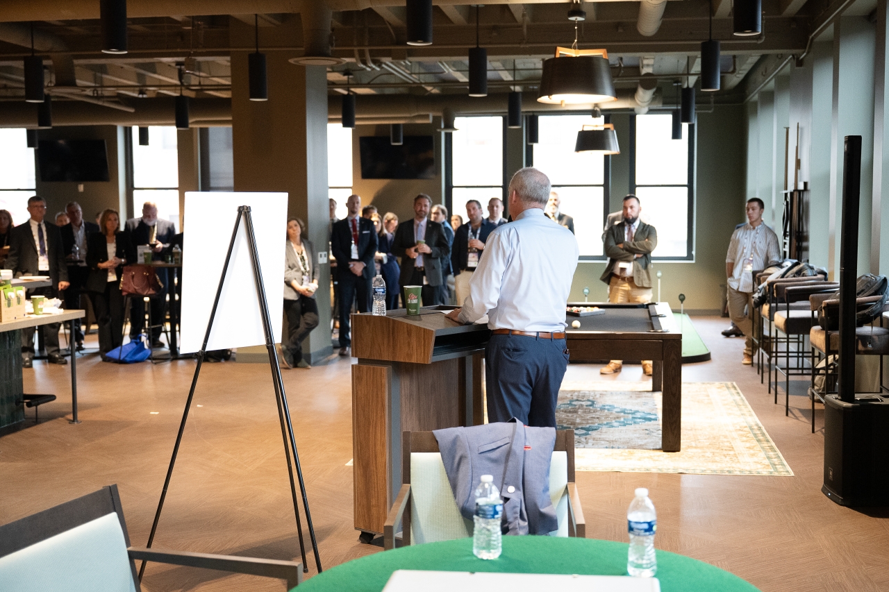 Speaker Huffman addressing Warren County Chamber of Commerce