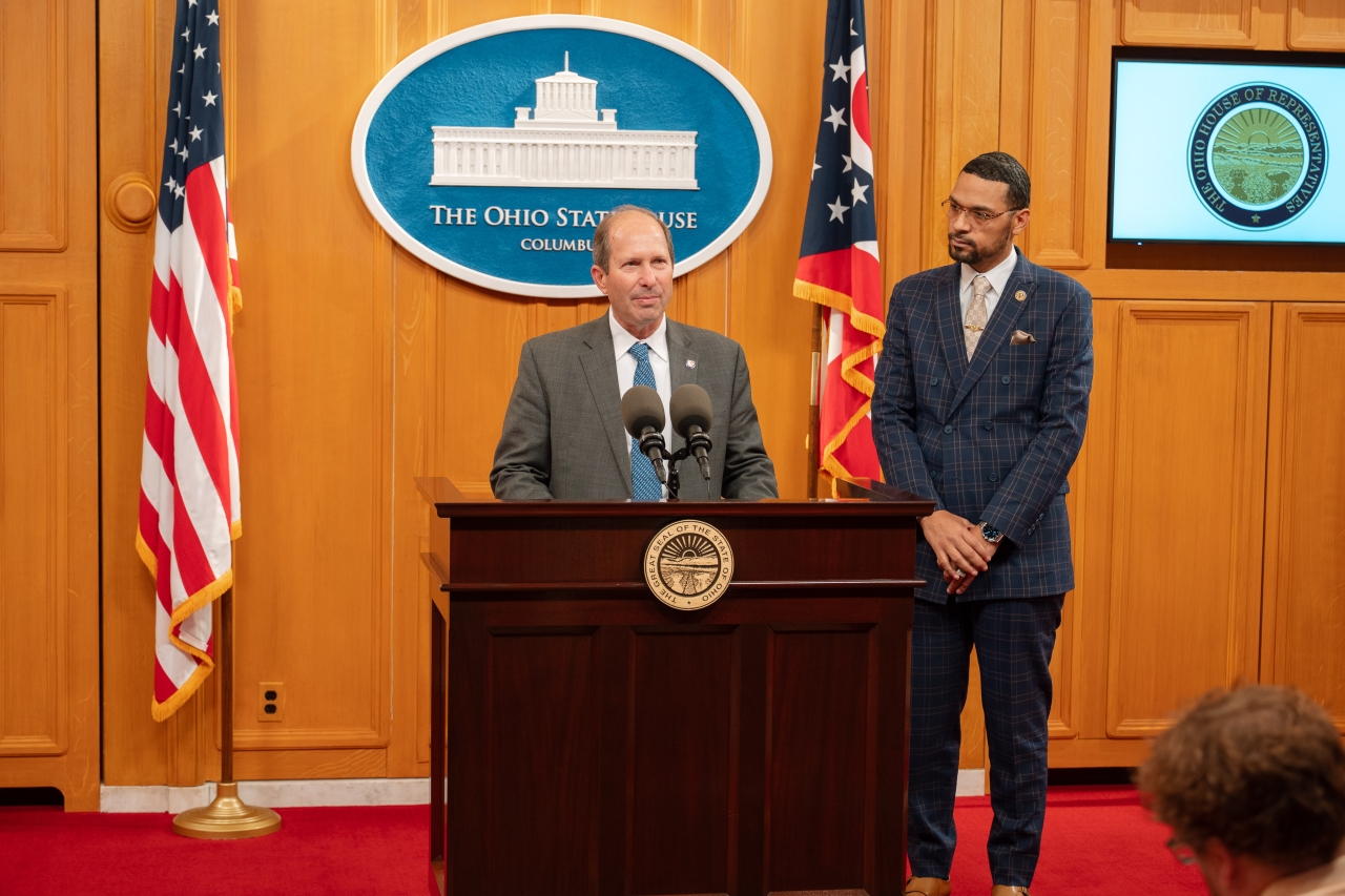 State Reps. Williams, Klopfenstein Introduce Legislation Expanding Access to E15 Fuel on Ohio Turnpikes