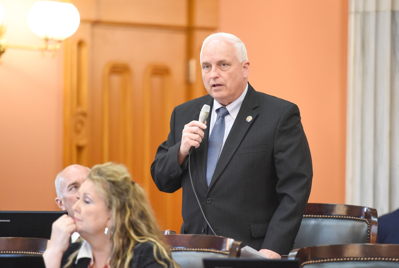 Rep. Johnson Announces House Passage of Legislation to Streamline Military License Plates